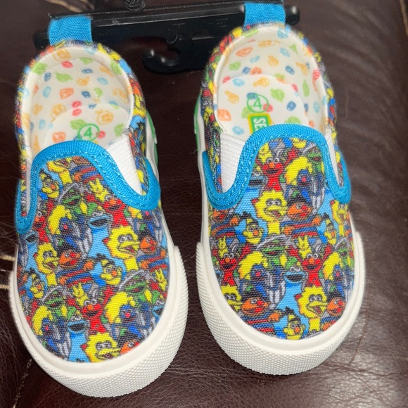 Colorful, bright toddler Slip-On Shoes Sesame Street size 4 baby slip on shoes - Picture 1 of 4